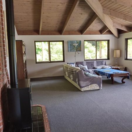 אופונוני Waiotemarama Falls Lodge מראה חיצוני תמונה